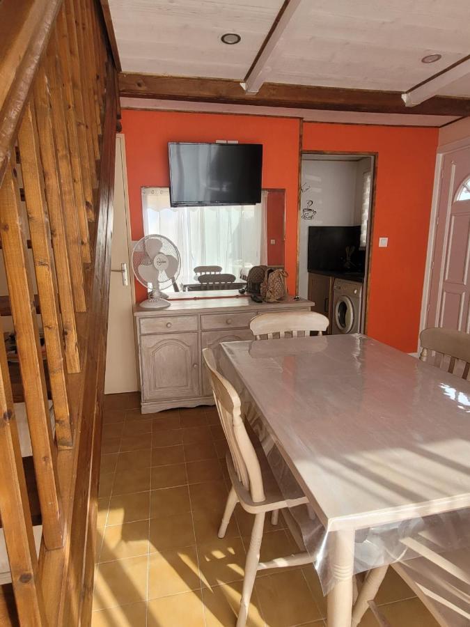 Maison De